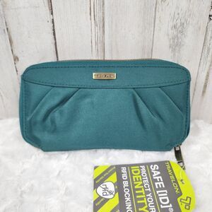 Travelon Safe ID RFID Blocking Wallet Teal